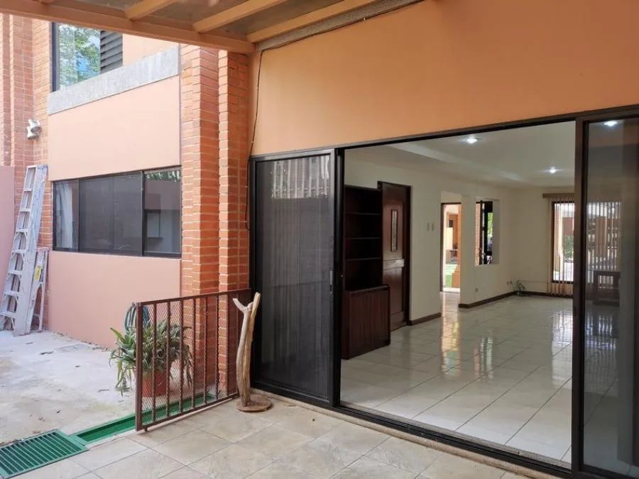 MLS-25-1275 LS VENTA CASA SAN RAFAEL ESCAZU  - Venta en Escazú