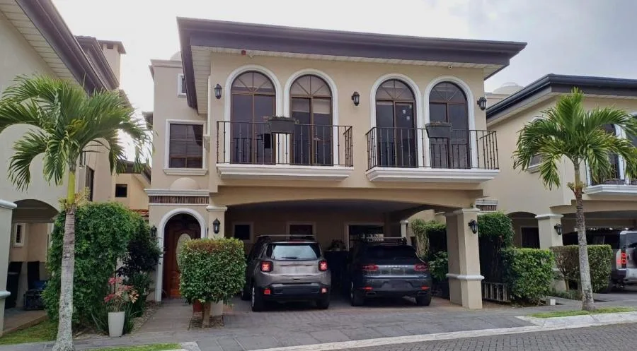 En Venta Exclusiva Casa en La Uniôn, Cartago.  - Venta en La Unión