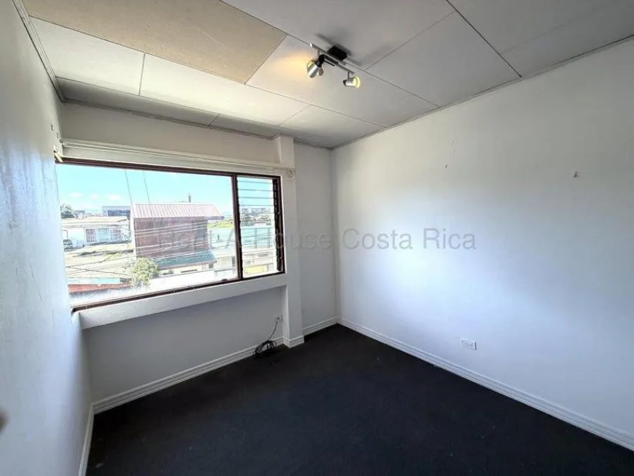 Venta de Casa en Goicoechea-Guadalupe. - Venta en Goicoechea — photo 4