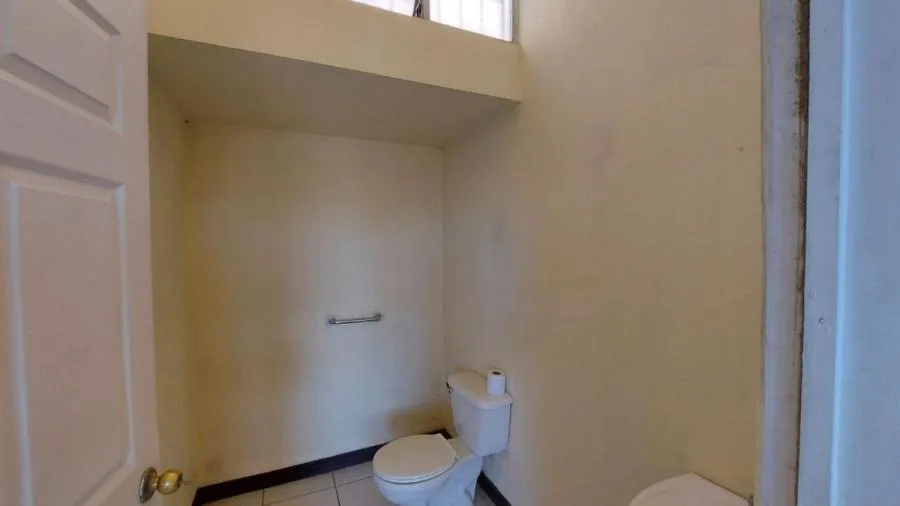 venta de comercial en san jose goicoechea - Venta en Goicoechea — photo 3