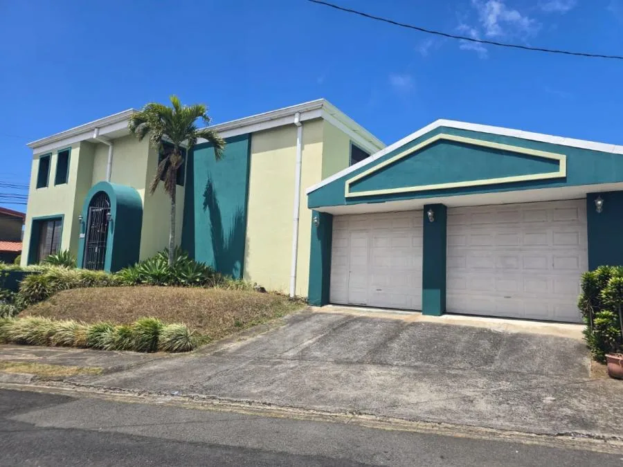Venta de hermosa propiedad en Residencial Villa Adobe, Santo Domingo - Venta en Santo Domingo