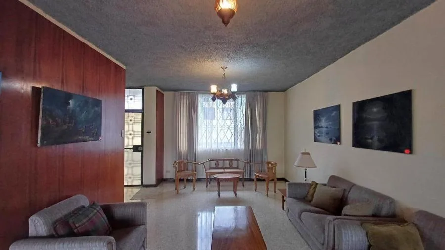 Venta de Casa de 3 Niveles en Montes de Oca-Mercedes. RAH 26-238 - Venta en Montes de Oca — photo 5