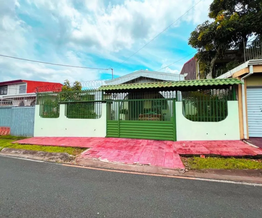 Venta de Casa + Mini Apto en San Juan-Tibâs, San José. RAH 25-1867 - Venta en Tibás