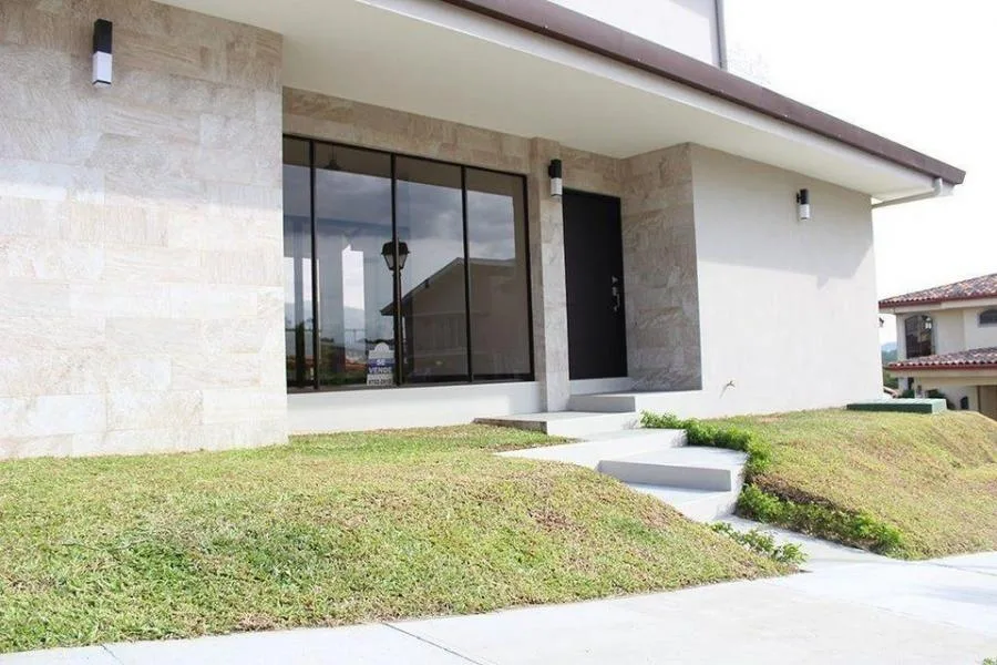 Venta de Casa en Ulloa, Heredia. RAH 25-596 - Venta en Ulloa