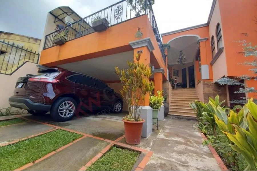 Venta de casa en Los Colegios Norte, Moravia US$ 330.000 #3189 - Venta en San Vicente