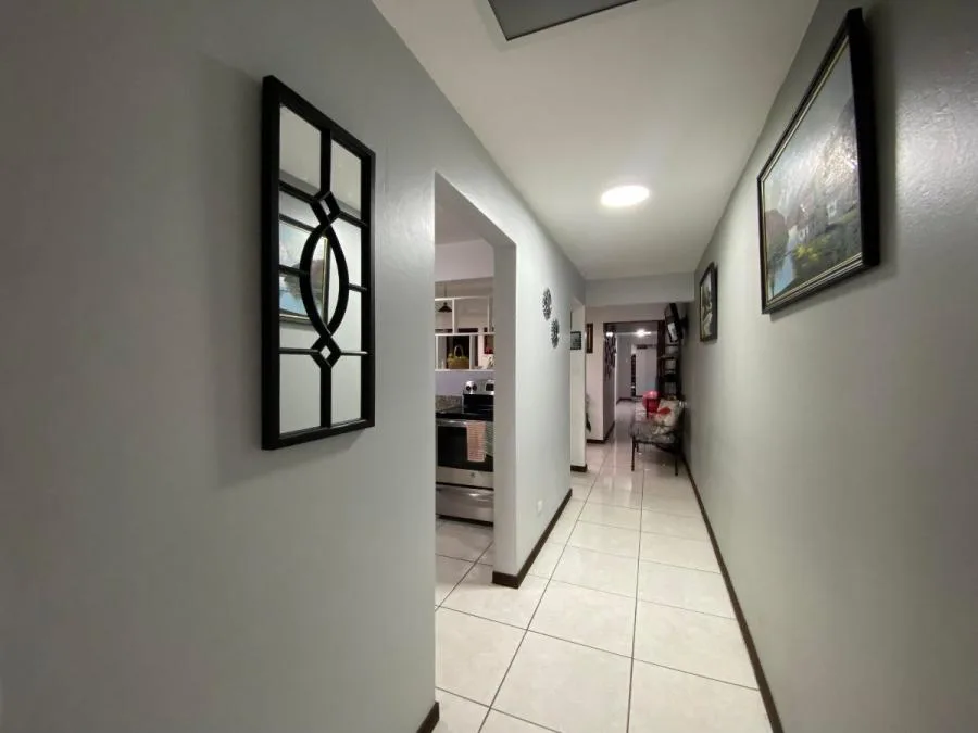 Casa con Local Comercial en Venta en Goicoechea, San Francisco - Venta en Goicoechea — photo 2