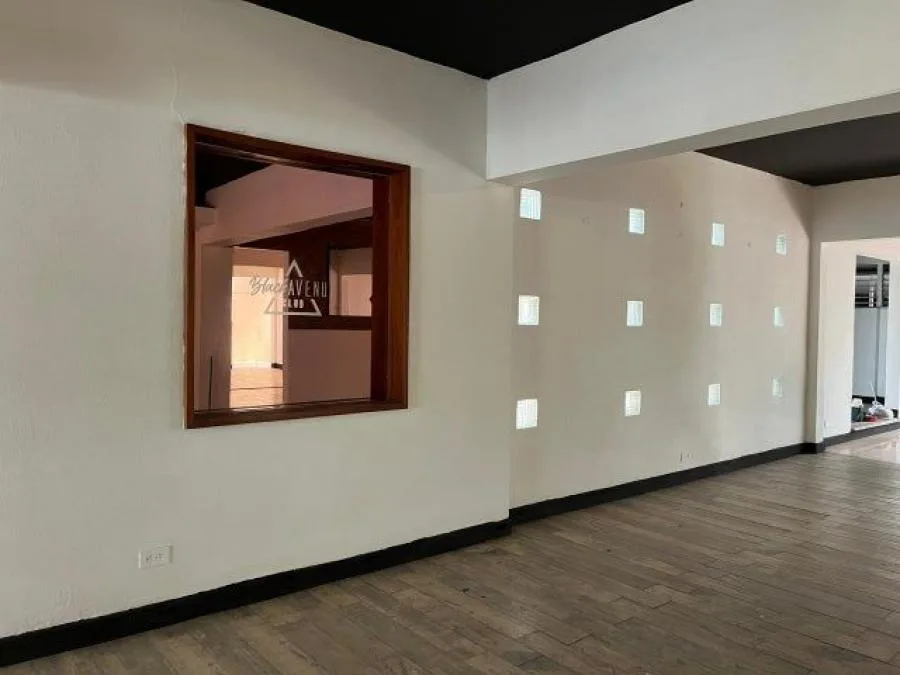 Alquiler de propiedad comercial en Los Yoses - Alquiler / Renta en Montes de Oca — photo 2
