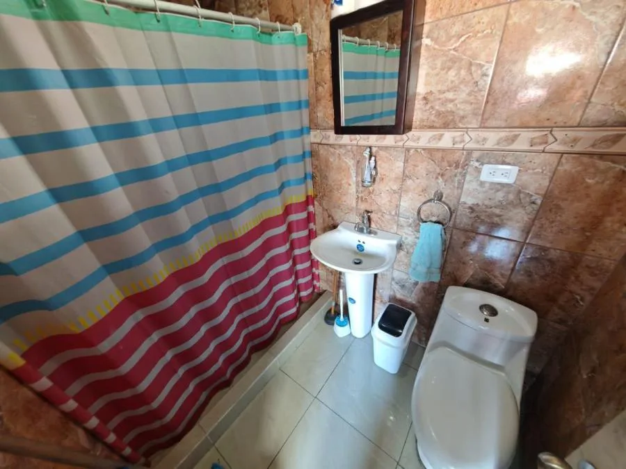 Venta de Bodega comercial en San Sebastian, Cerca del Parque La Paz NG - Venta en San José — photo 4