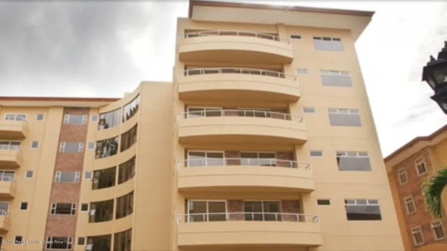 Alquiler de apartamento en condominio, San Rafael de Escazú (NR) - Alquiler / Renta en Escazú