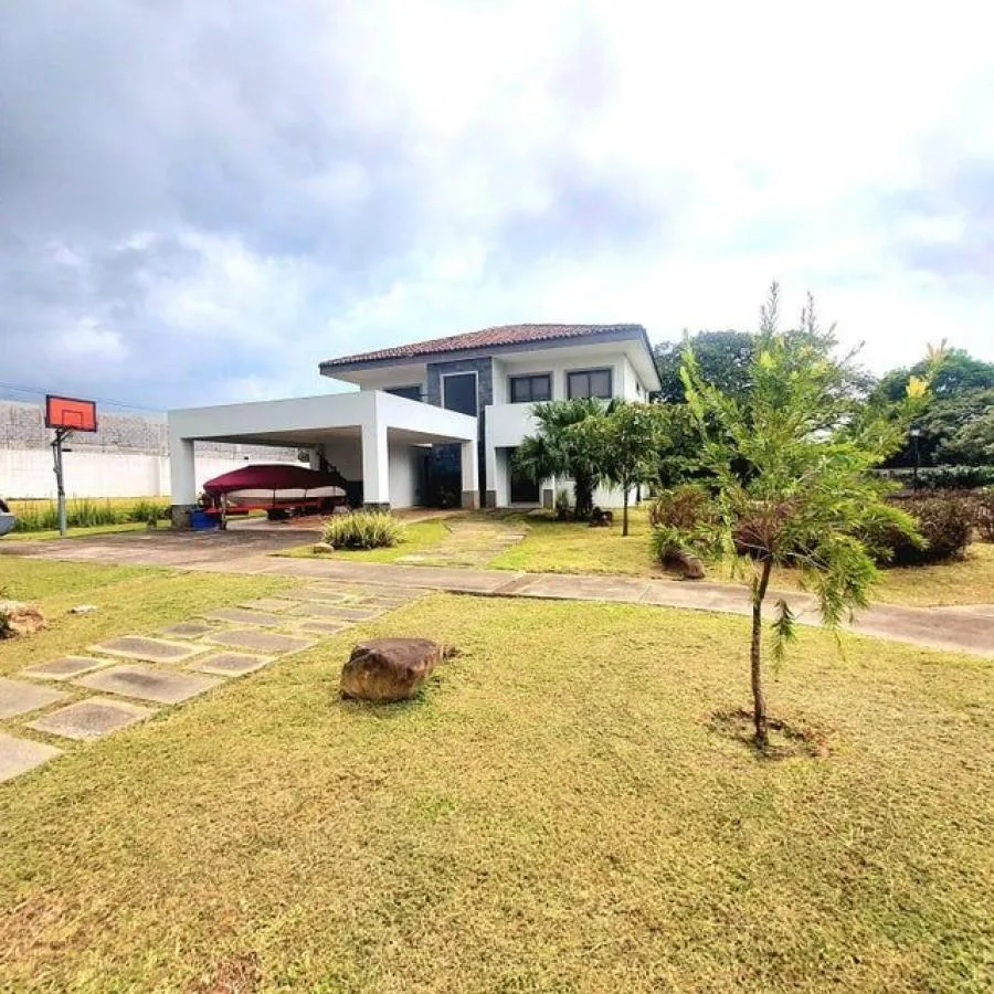 MLS-25-488 LS VENTA CASA LA GUACIMA ALAJUELA  - Venta en Guácima