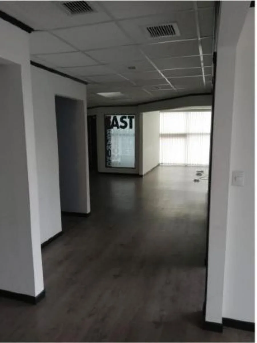 Oficina En Alquiler De 146 M² En Oficentro En Escazú; Idi: 135719 - Alquiler / Renta en San Rafael