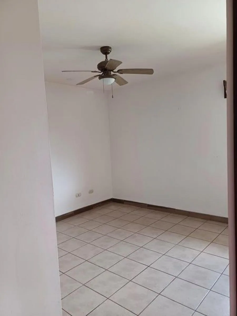 Venta de 2 apartamentos para inversion alquilados y generando en Ciudad Colon 25-1288 - Venta en Mora — photo 2