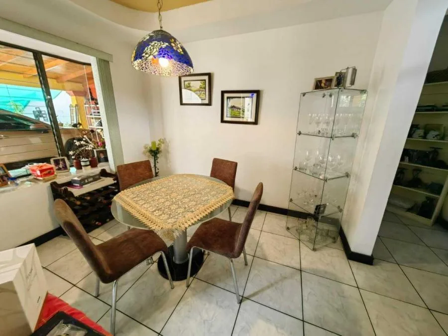 CASA EN VENTA EN LOS COLEGIOS, MORAVIA RAH 241310  - Venta en Moravia — photo 5