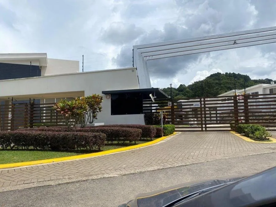CR Santa Ana casa en venta $895.000 Condominio Bosques Del Rio - Venta en Santa Ana