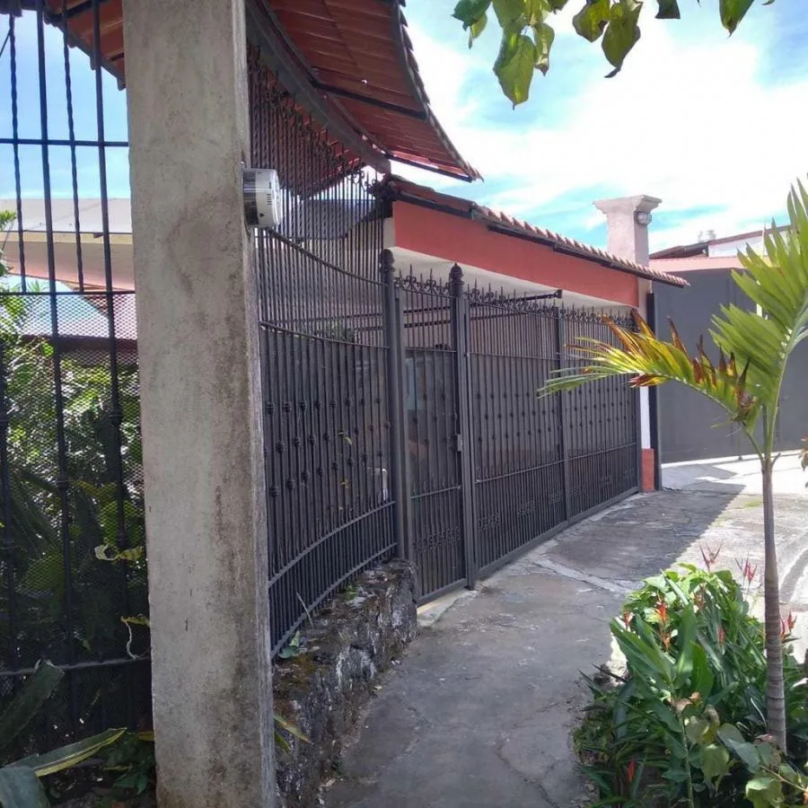 VENTA DE CASA EN BARVA DE HEREDIA CL22-2022 - Venta en Barva