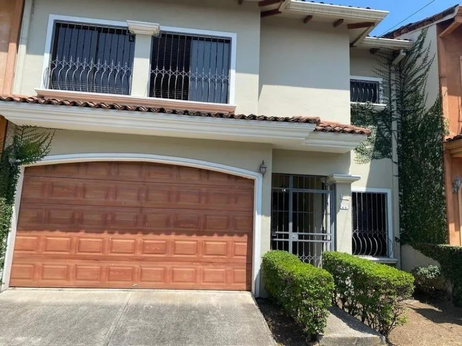 Casa en venta en Escazú, San José. RAH 23-3106 - Venta en Escazú