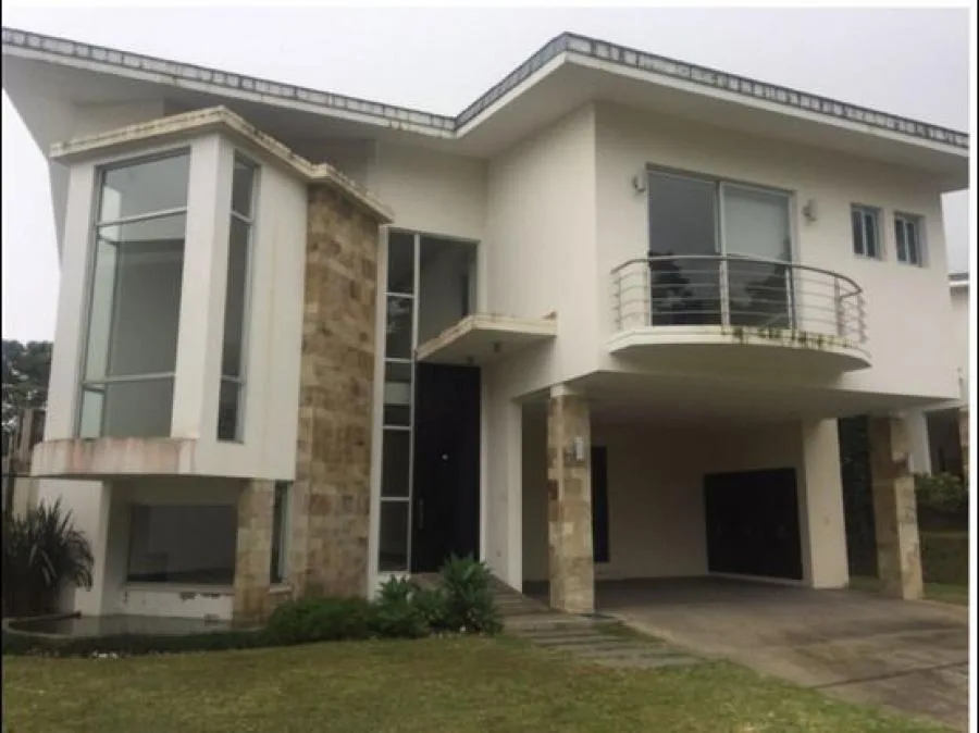 VENTA DE CASA, SAN JOSE, ESCAZU, CONDOMINIO ALTA PROVENZA - Venta en Escazú
