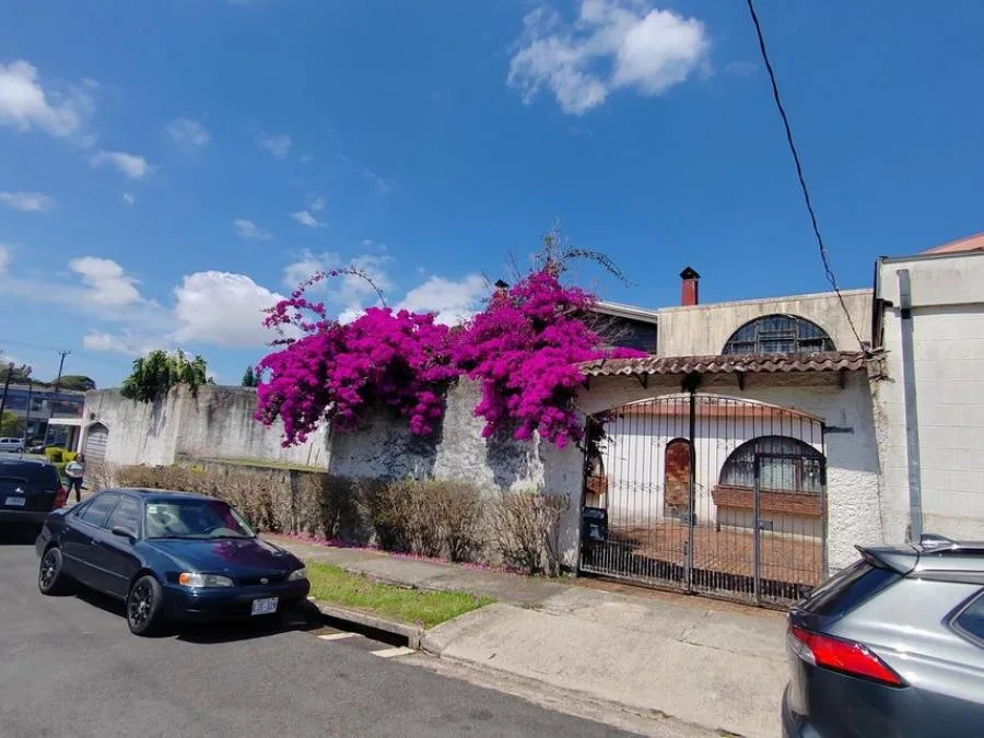 Casa en venta en Moravia, San José. RAH 23-3082 - Venta en Moravia