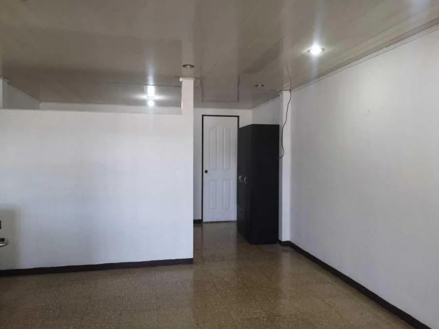 Multifamiliar de 6 apartamentos con ingresos inmediatos y alta rentabilidad #26-720 GS - Venta en San José — photo 3