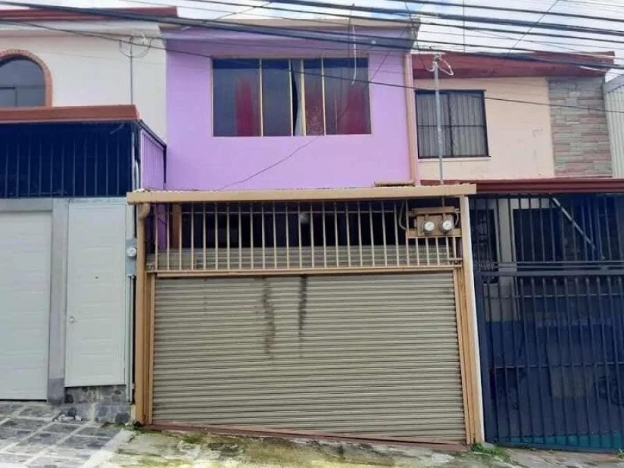 Casa en Venta en Goicoechea, San José. RAH 24-760 - Venta en Goicoechea