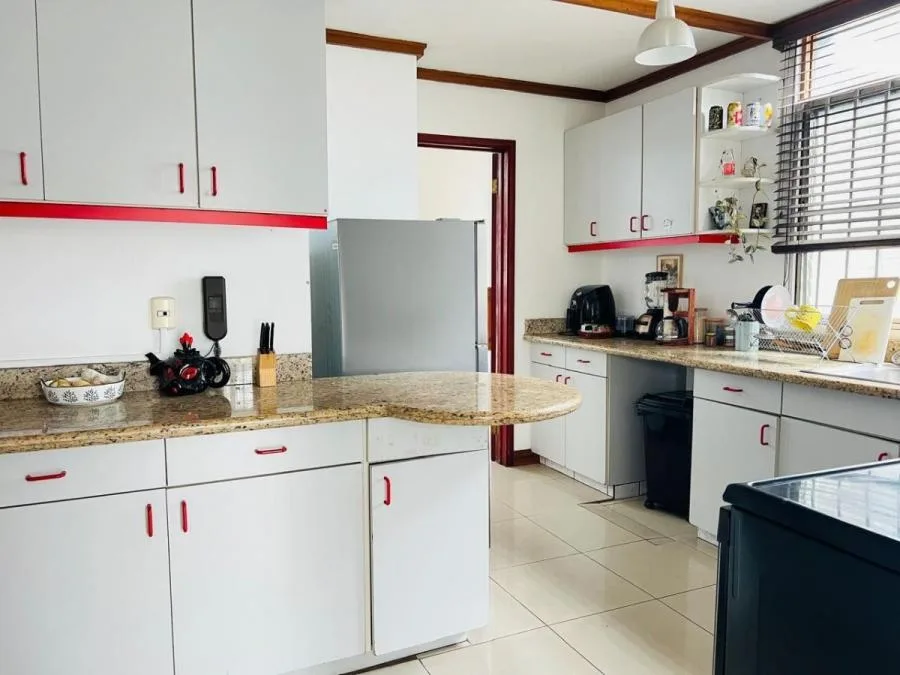 Venta de apartamento de 191 m2 en San Pedro Montes de Oca Mga - Venta en Montes de Oca — photo 3