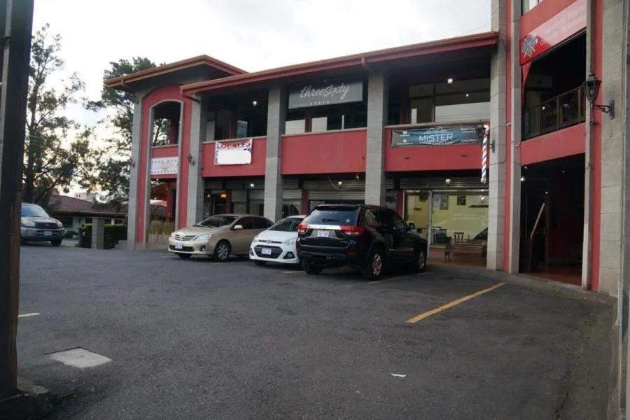 Centro Comercial en Venta en Mercedes, Heredia. RAH 23-2865 - Venta en Heredia