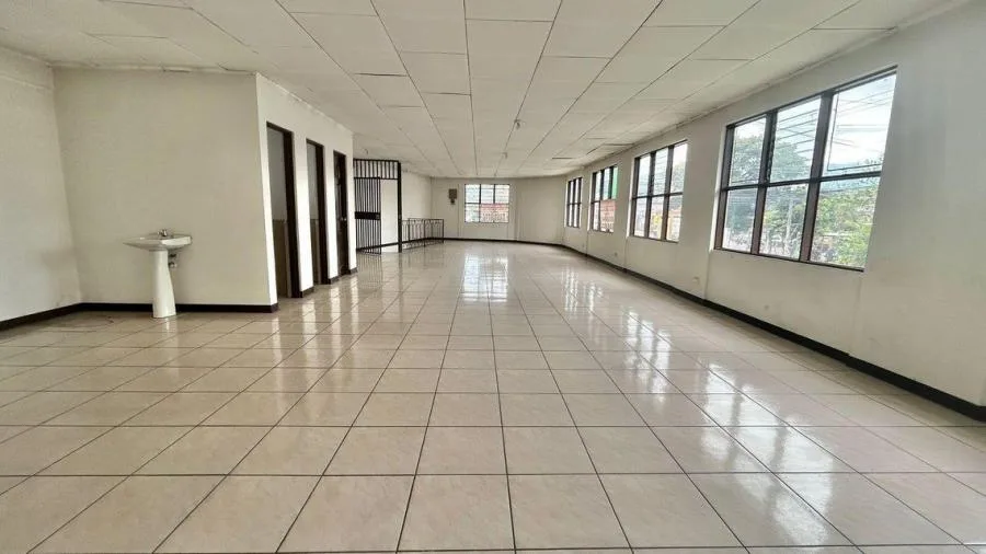 SE ALQUILA LOCAL COMERCIAL EN SAN JOSE  PBR - Alquiler / Renta en Hospital