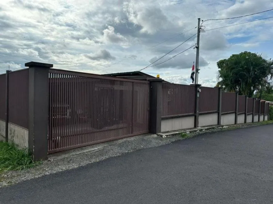 CityMax Vende Casa en Guapiles de Limón  - Venta en San Sebastián