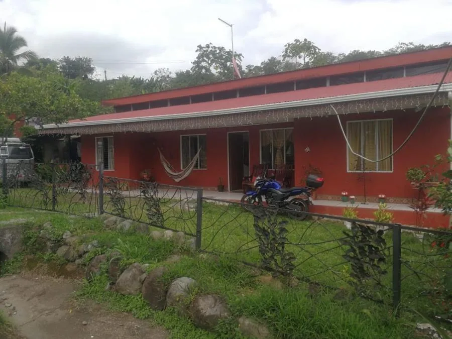 Venta de casa en Guayabos de Turrialba GB - Venta en Turrialba