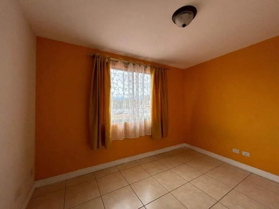 Casa en Venta en Santo Domingo, Heredia. RAH 24-670 - Venta en Santo Domingo — photo 2