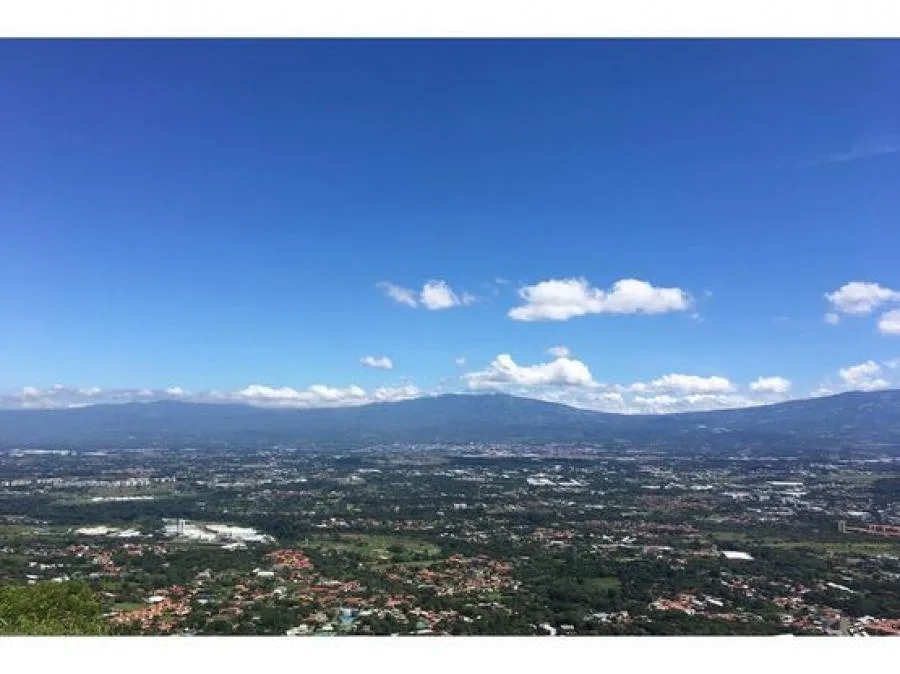 VENTA DE LOTE, SAN JOSÉ, SANTA ANA, CONDOMINIO PARQUE MONTAÑA DEL SOL - Venta en Santa Ana