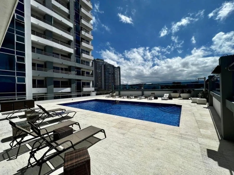 APARTAMENTO EN VENTA EN TORRE LATITUD, LOS YOSES, SAN JOSÉS RAH 24539  - Venta en San José