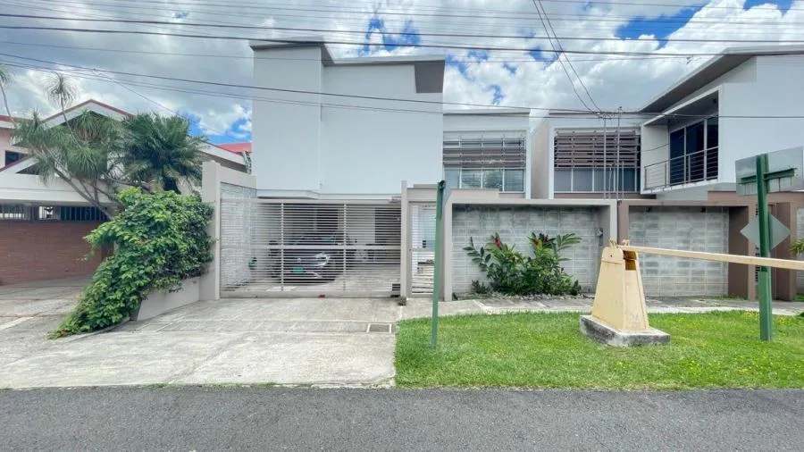 MLS-25-1812 LS VENTA CASA SAN RAFAEL ESCAZU - Venta en Escazú