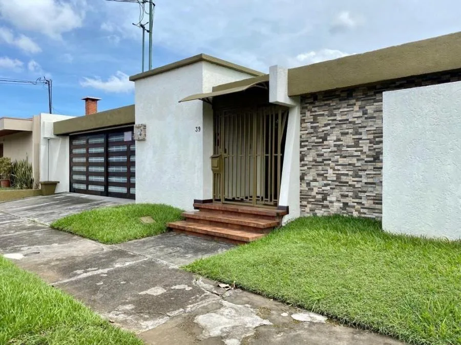 Casa en Venta en Rohrmoser, San José RAH #22714 - Venta en Pavas