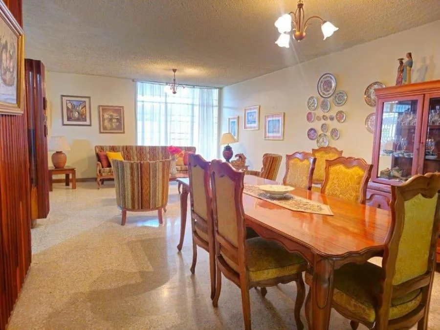 VENTA DE CASA EN MONTES DE OCA  LOURDES  PBR - Venta en Montes de Oca — photo 3