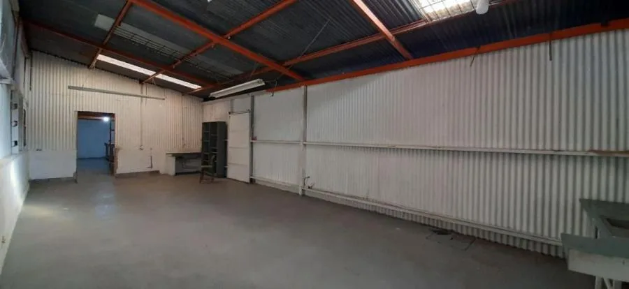 SE VENDE LOCAL COMERCIAL EN SAN JOSE DE TIBAS - Venta en Tibás — photo 3