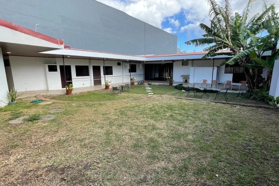 Alquiler de casa para Albergue de Adultos Mayores, Barrio Dent, San Pedro #RC990A - Alquiler / Renta en San Pedro