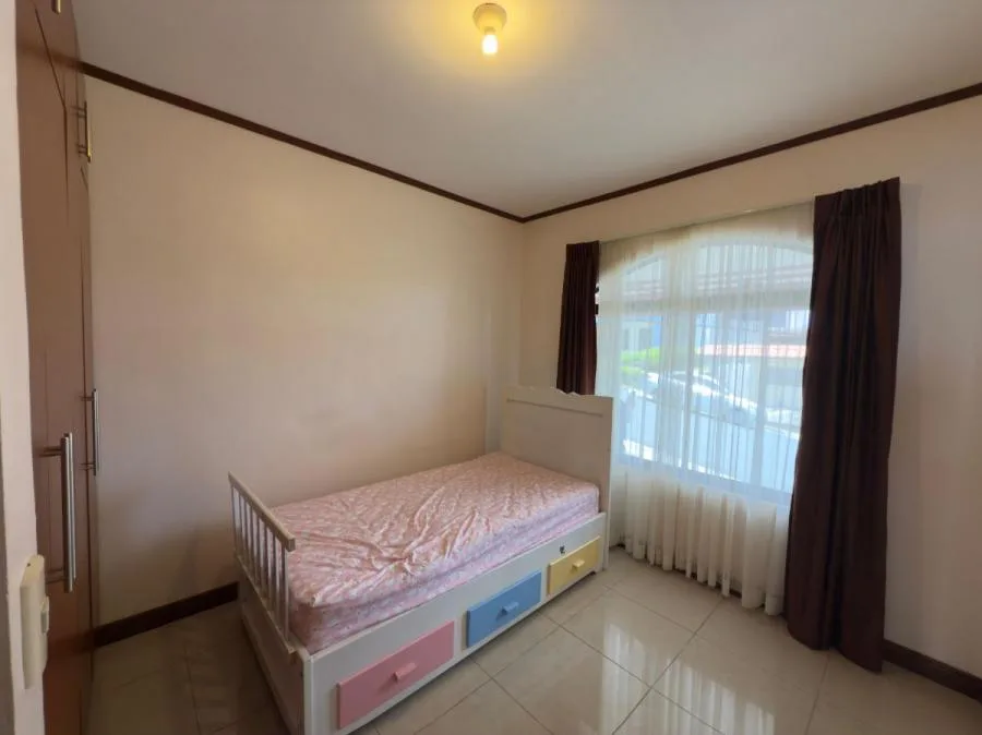Venta de casa de una planta en Santo Domingo de Heredia # DE004 - Venta en Santo Domingo — photo 4