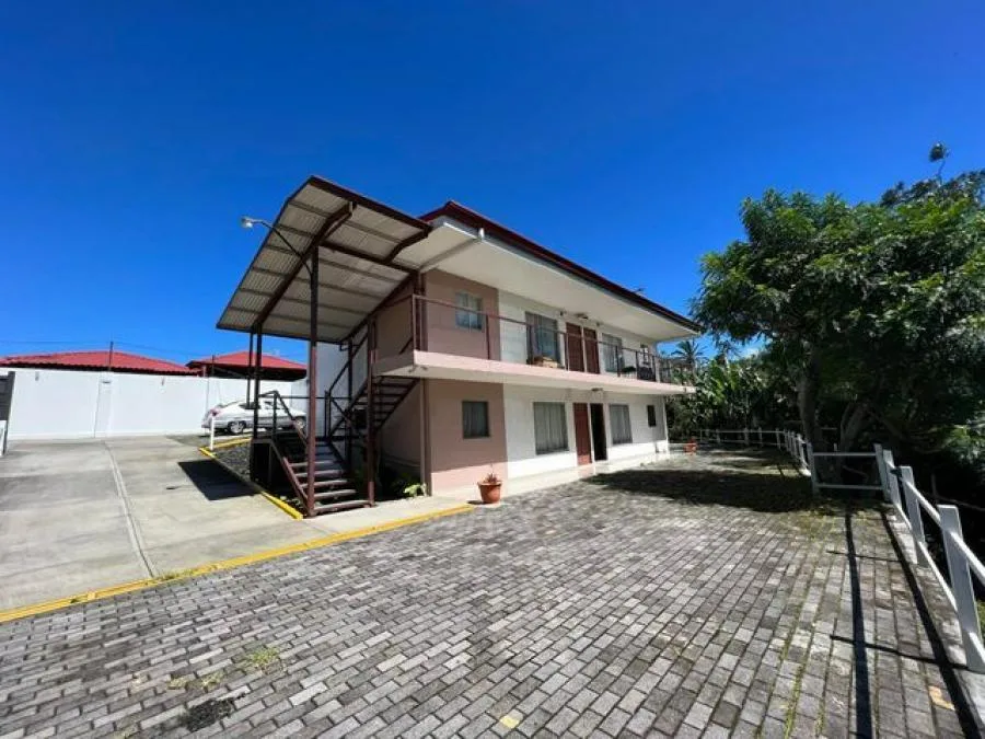 Edificio ideal para inversión con cuatro apartamentos en San Rafael, Heredia RAH 23968 - Venta en San Rafael