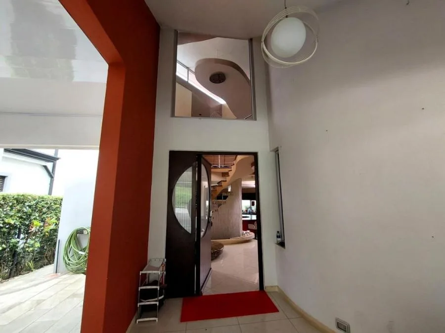 Venta de propiedad con 2 casas en Santo Domingo Heredia - Venta en Santo Domingo — photo 2