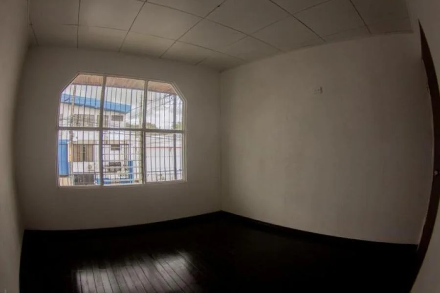VENTA DE LOCAL COMERCIAL EN SAN JOSE - Venta en San José — photo 2