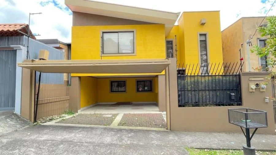 Venta de casa en Ayarco Sur, Curridabat GB - Venta en Curridabat