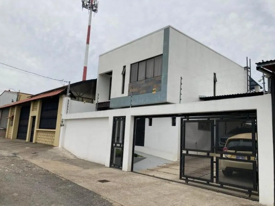 Venta de Casa en Guácima Arriba Alajuela - Venta en Guácima