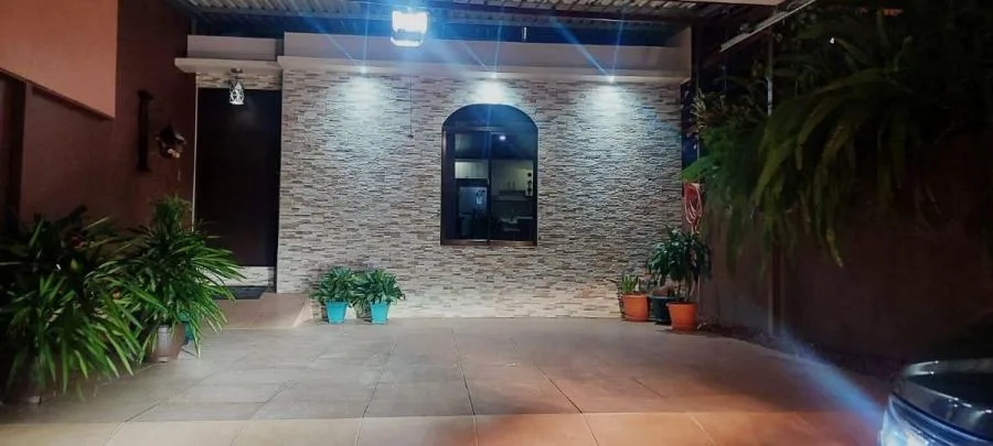 CASA EN VENTA EN SAN RAFAEL DE HEREDIA RAH 233057  - Venta en San Rafael