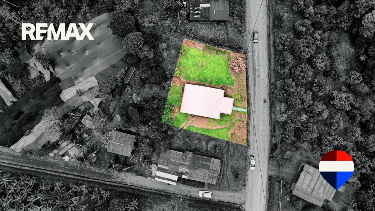 LOTE PLANO DE 1.000 M2 CON CASA EN VENTA EN PUEBLO NUEVO DE CAJON - Venta en Pérez Zeledón