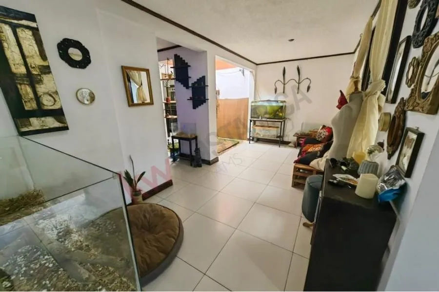 PROPIEDAD EN VENTA EN LOS COLEGIOS SUR , MORAVIA #5431 - Venta en Moravia — photo 4