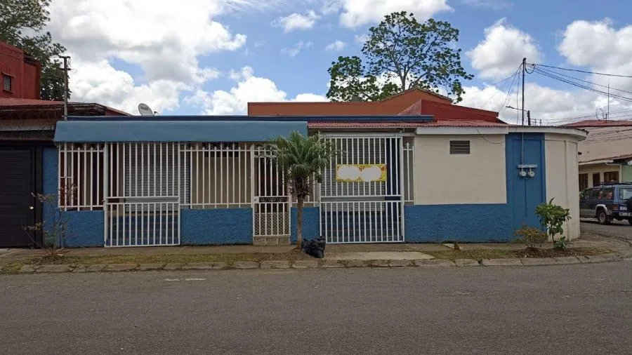 Venta de 2 Locales comerciales + Apartamento en La Unión, Cartago. RAH 25-1133 - Venta en La Unión