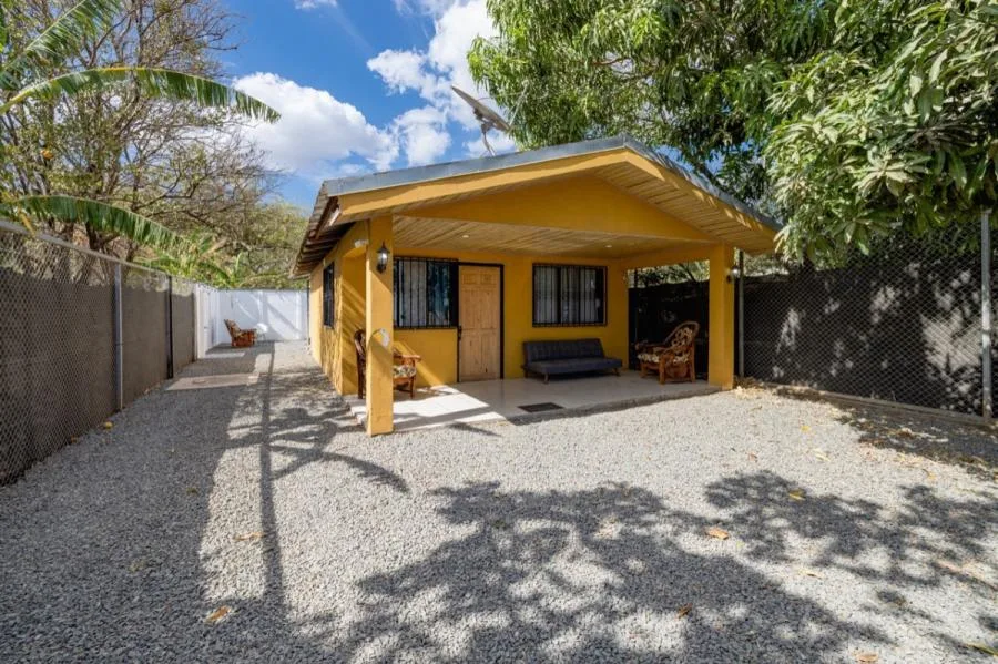 Charming Home with Private Pool &amp; Studio ? Linderos, Tamarindo - Venta en Tamarindo