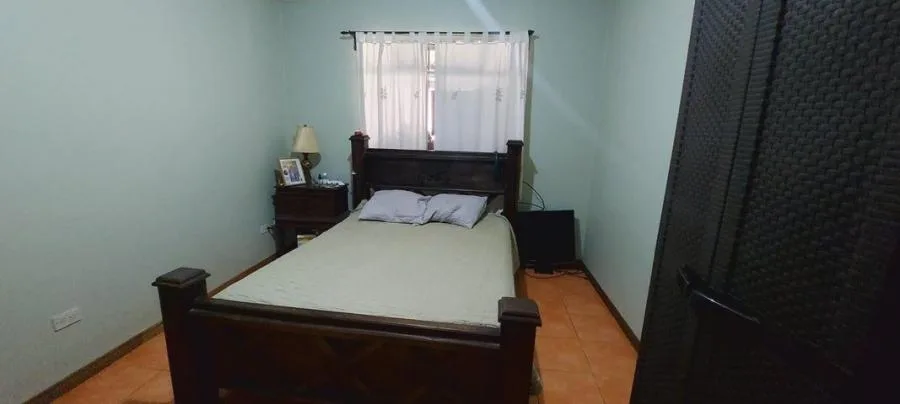 Venta de Casa en Goicoechea, San José. RAH 25-177 PRECIO REBAJADO - Venta en Goicoechea — photo 4