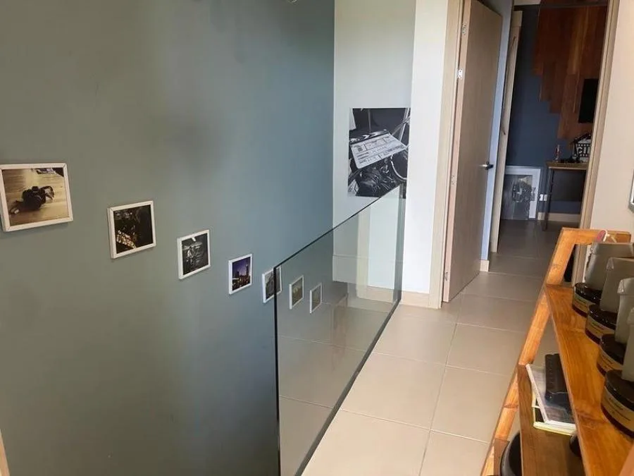 En venta bello apartamento de dos niveles totalmente amueblado RAH 24-38 - Venta en Montes de Oca — photo 5